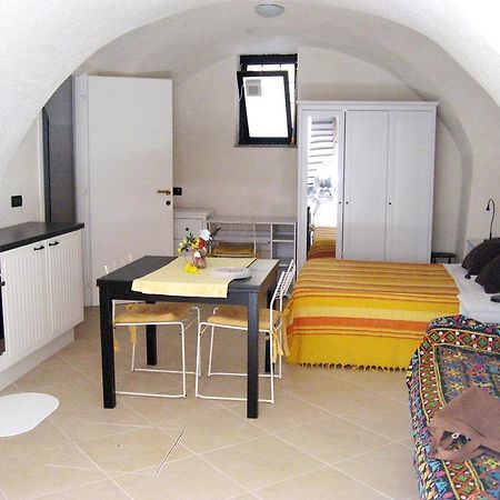 Nino Bixio Apartment Riva Ligure Bagian luar foto
