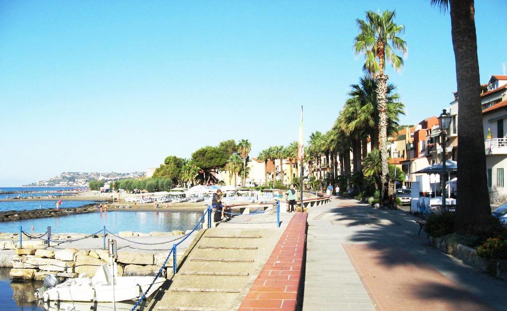 Nino Bixio Apartment Riva Ligure Bagian luar foto