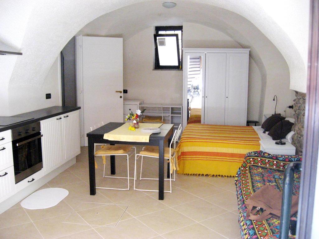 Nino Bixio Apartment Riva Ligure Bagian luar foto