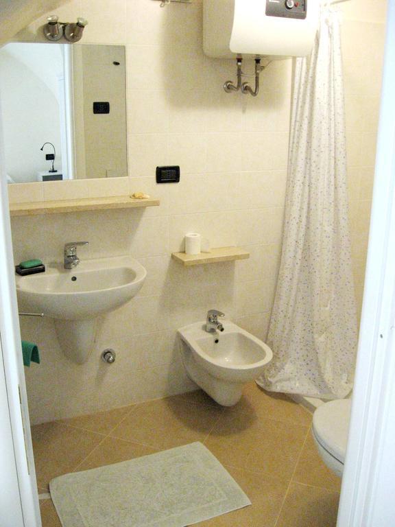 Nino Bixio Apartment Riva Ligure Bagian luar foto
